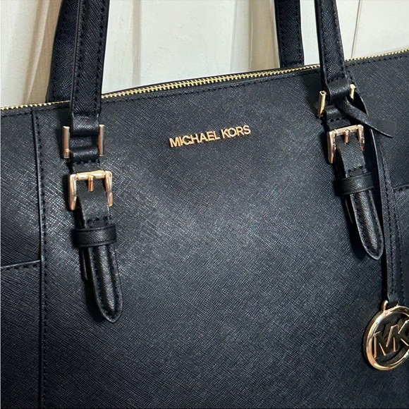 Michael Kors Black Gold Charlotte Ciara Large Zip Tote Shoulder Bag Purse - Picture 3 of 12